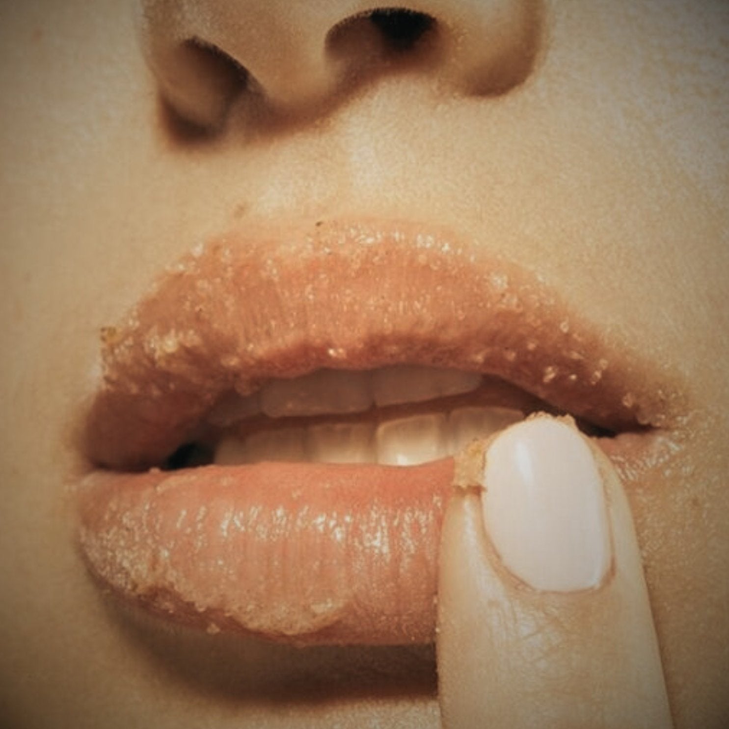 Lipscrub