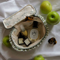 SEERSUCKER VANITY