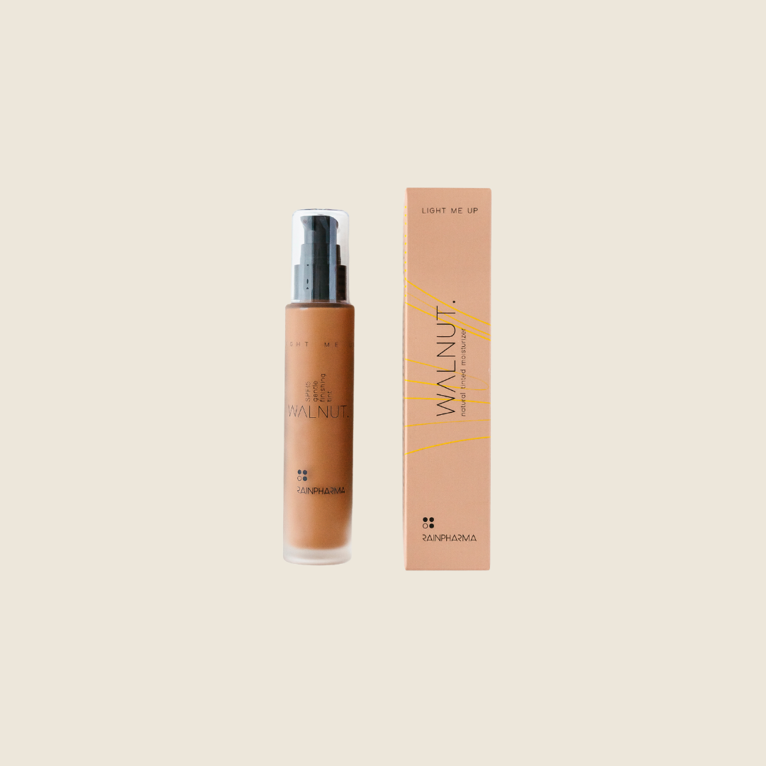 LIGHT ME UP - NATURAL TINTED MOISTURIZER